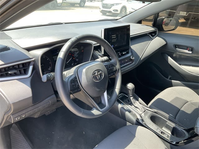 2025 Toyota Corolla SE 2