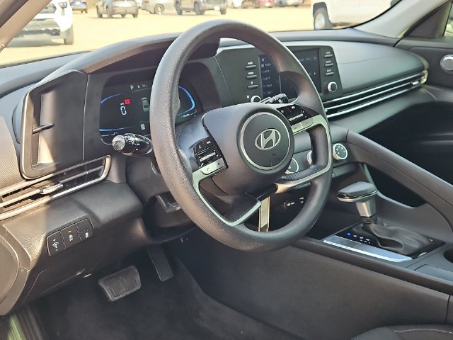 Thumbnail: 2024 Hyundai Elantra - 2