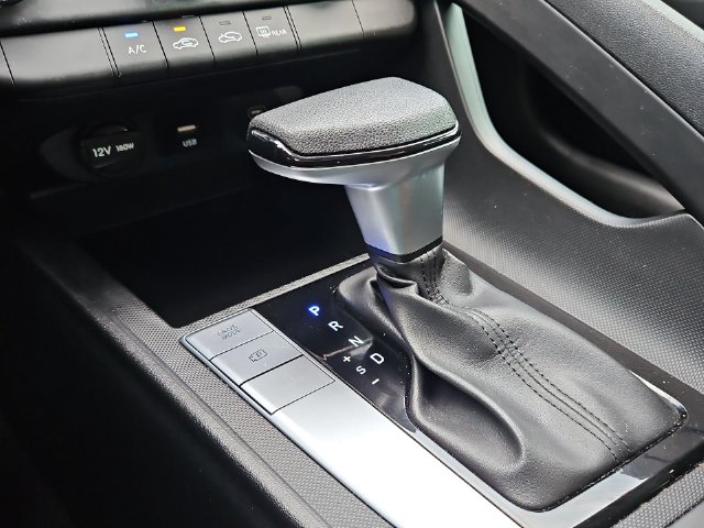 Thumbnail: 2024 Hyundai Elantra - 15