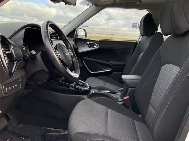 Thumbnail: 2023 Kia Soul - 7