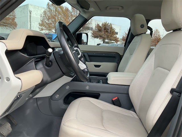 Thumbnail: 2023 Land Rover Defender - 7