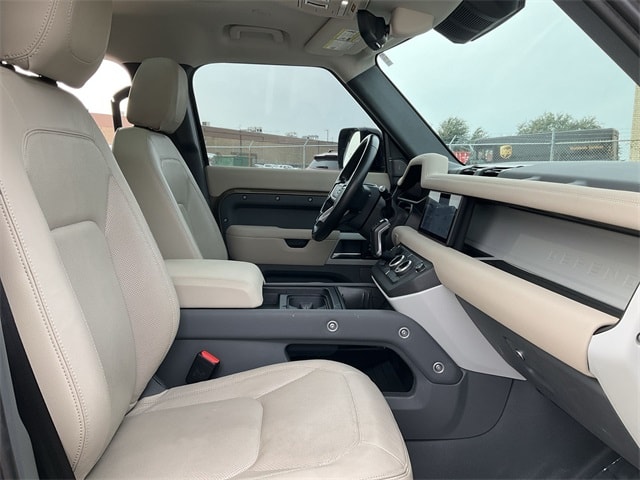 Thumbnail: 2023 Land Rover Defender - 23