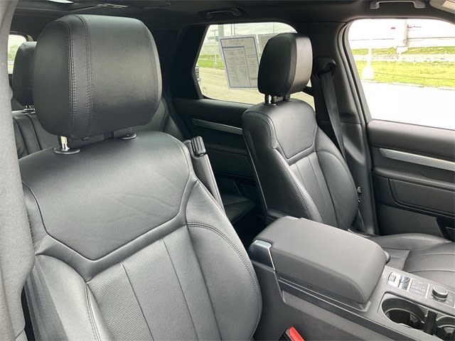 2020 Land Rover Discovery Landmark Edition 8