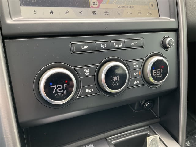 2020 Land Rover Discovery Landmark Edition 27