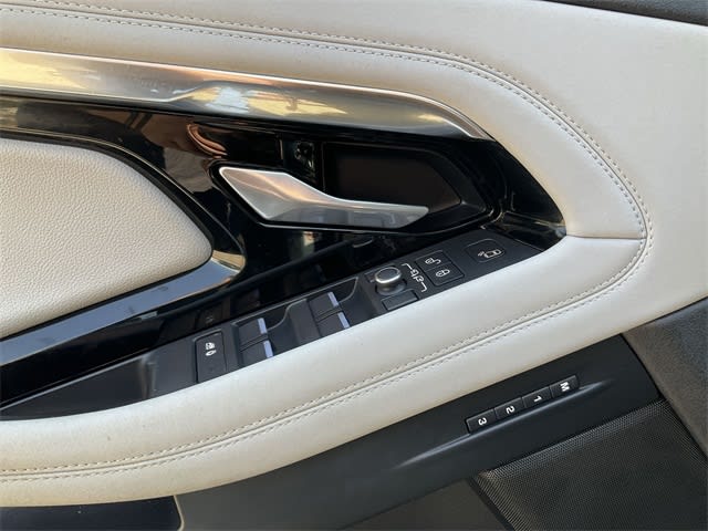Thumbnail: 2020 Land Rover Range Rover Evoque - 23