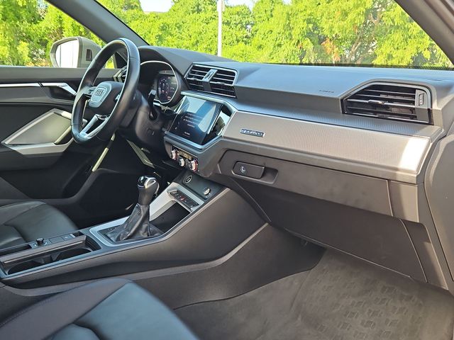 Thumbnail: 2021 Audi Q3 - 10
