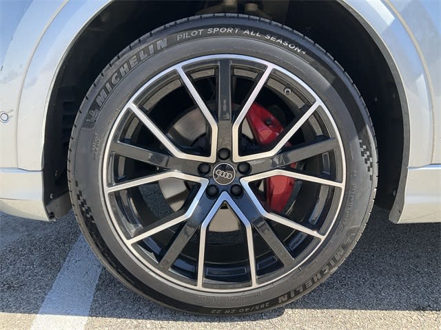 Thumbnail: 2023 Audi Q8 - 5