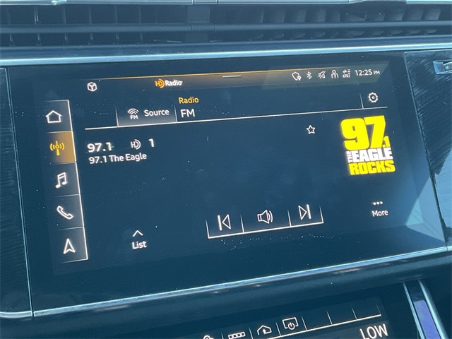 Thumbnail: 2023 Audi Q8 - 6