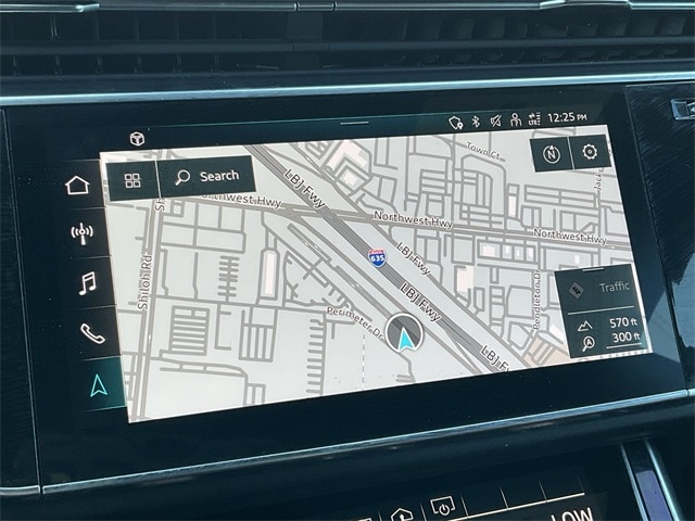 Thumbnail: 2023 Audi Q8 - 19