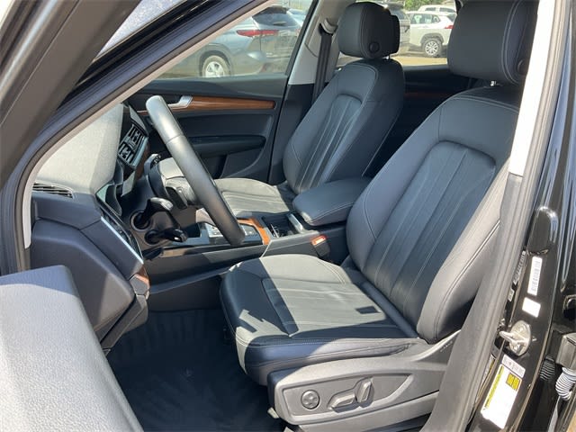 2022 Audi Q5 Premium 8