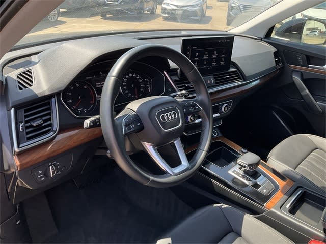 2022 Audi Q5 Premium 2