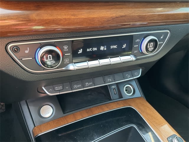 2022 Audi Q5 Premium 26