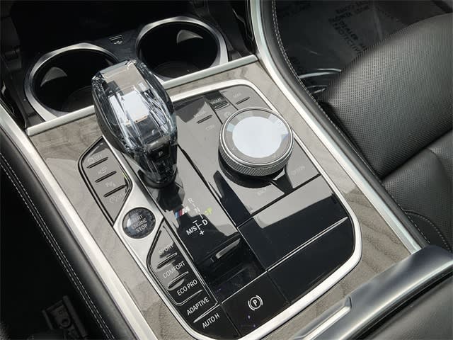 Thumbnail: 2022 BMW 8 Series - 13