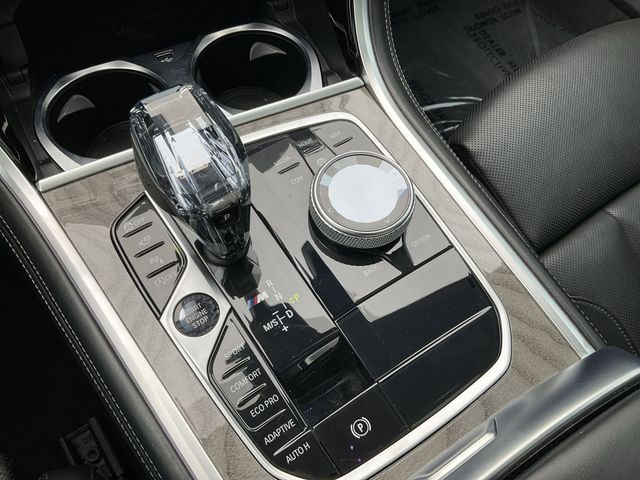 Thumbnail: 2022 BMW 8 Series - 13