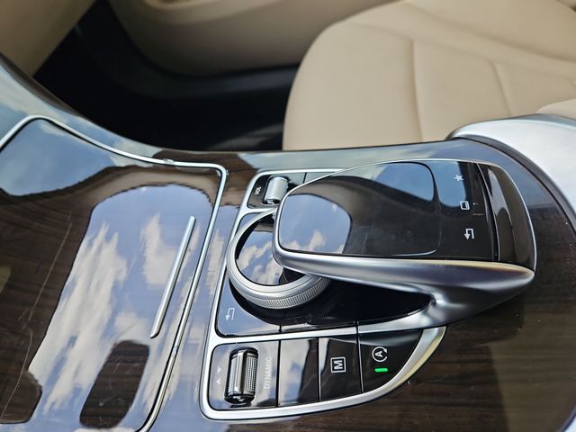 Thumbnail: 2016 Mercedes-Benz GLC - 15