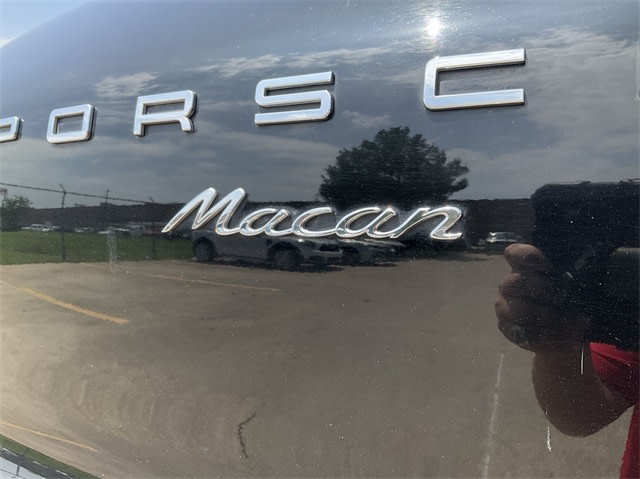 2018 Porsche Macan Base 6