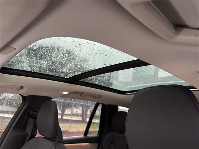 Thumbnail: 2025 Volvo XC90 - 24