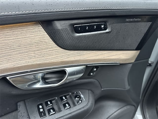 Thumbnail: 2025 Volvo XC90 - 23