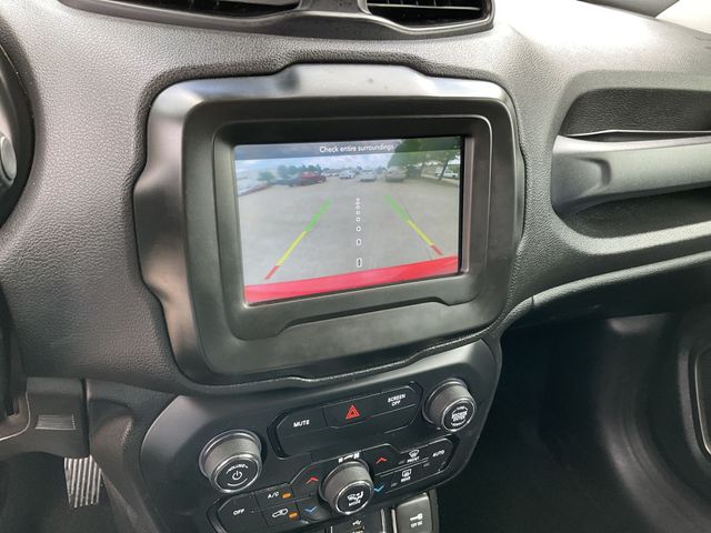 Thumbnail: 2018 Jeep Renegade - 26