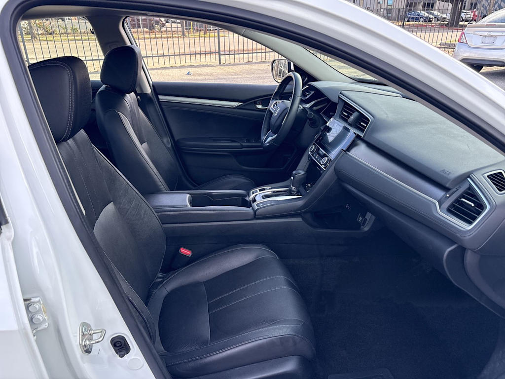 Thumbnail: 2017 Honda Civic - 11