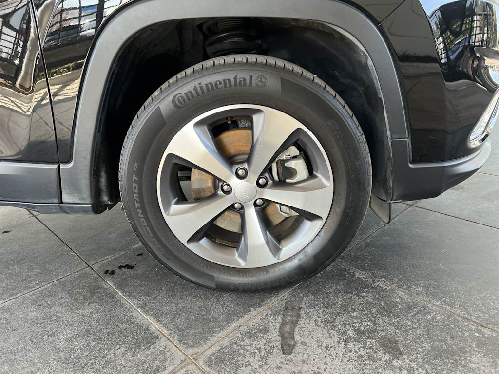 Thumbnail: 2022 Jeep Cherokee - 7