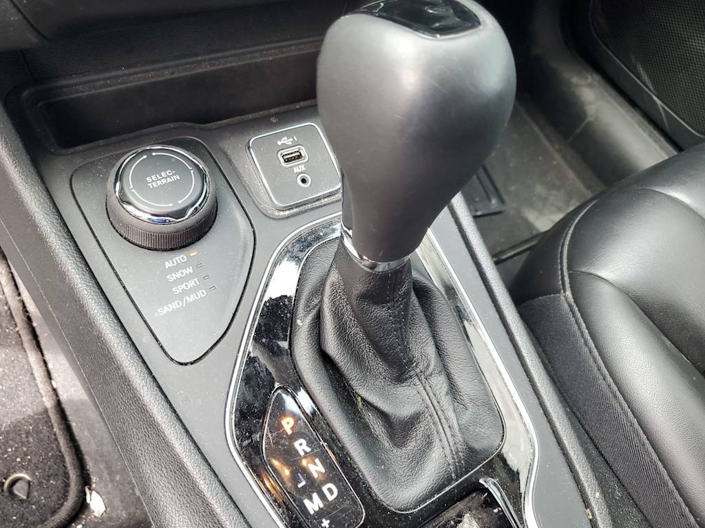 Thumbnail: 2021 Jeep Cherokee - 19