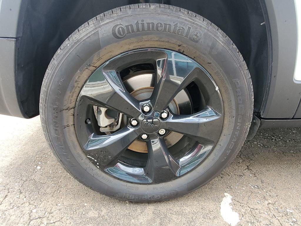Thumbnail: 2021 Jeep Cherokee - 8