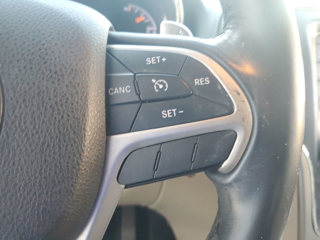 Thumbnail: 2014 Jeep Grand Cherokee - 19