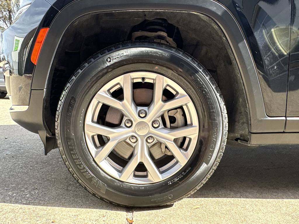 Thumbnail: 2022 Jeep Grand Cherokee L - 8