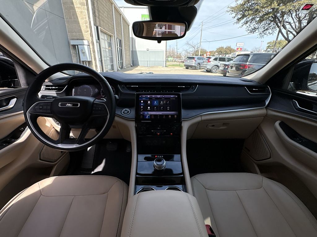 Thumbnail: 2022 Jeep Grand Cherokee L - 9