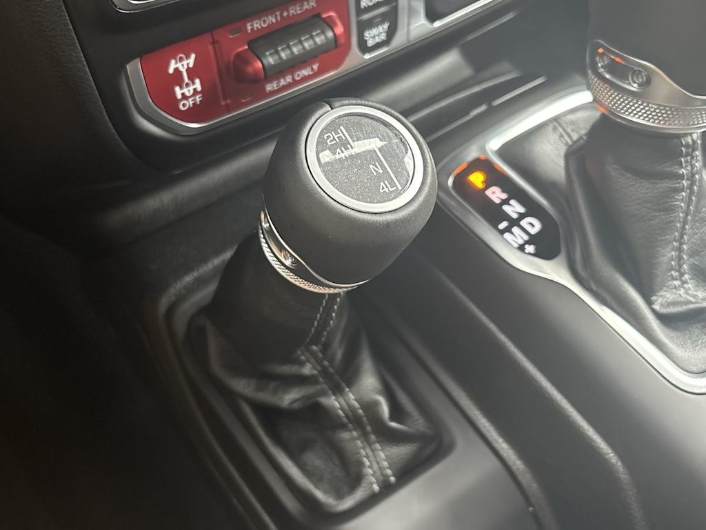 Thumbnail: 2025 Jeep Gladiator - 33