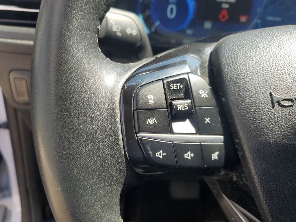 Thumbnail: 2021 Ford Escape - 22