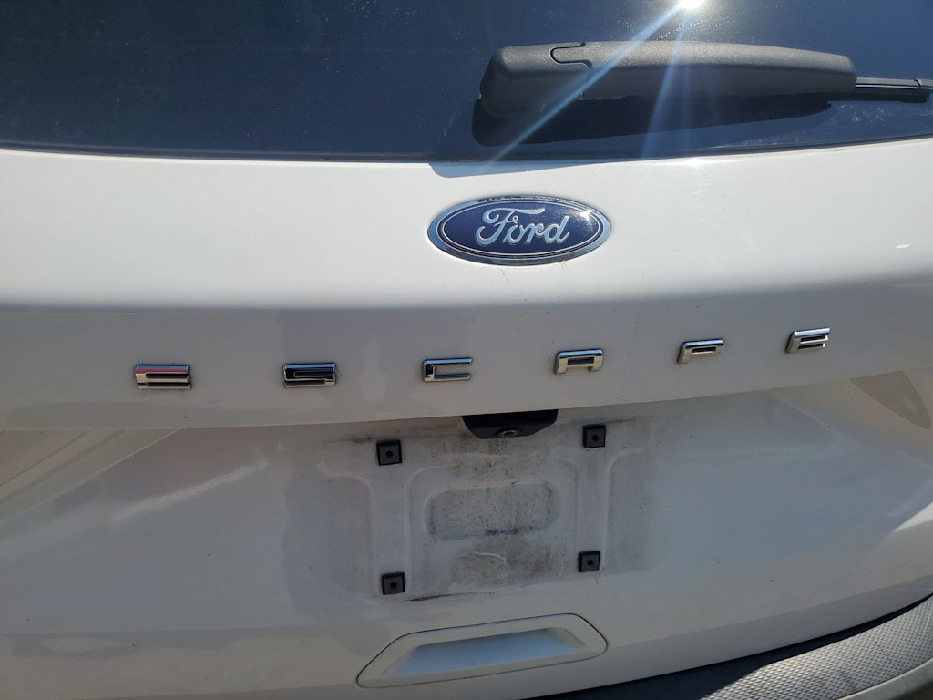 Thumbnail: 2021 Ford Escape - 7