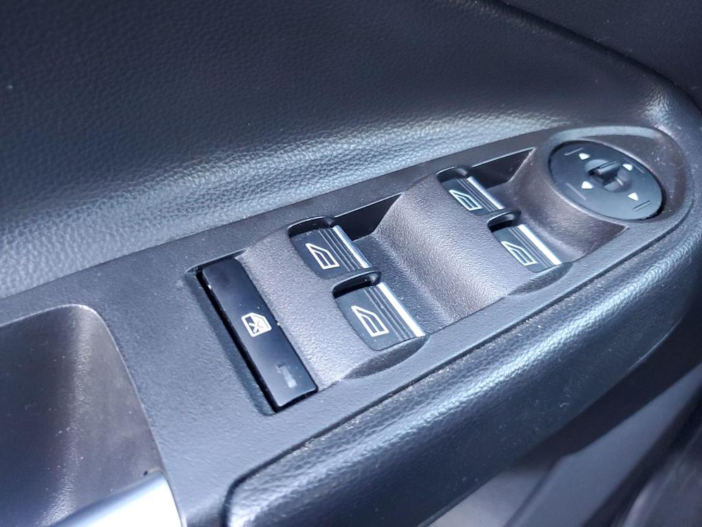 Thumbnail: 2019 Ford Escape - 25