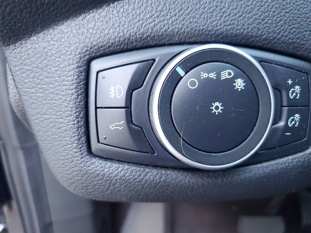 Thumbnail: 2019 Ford Escape - 20
