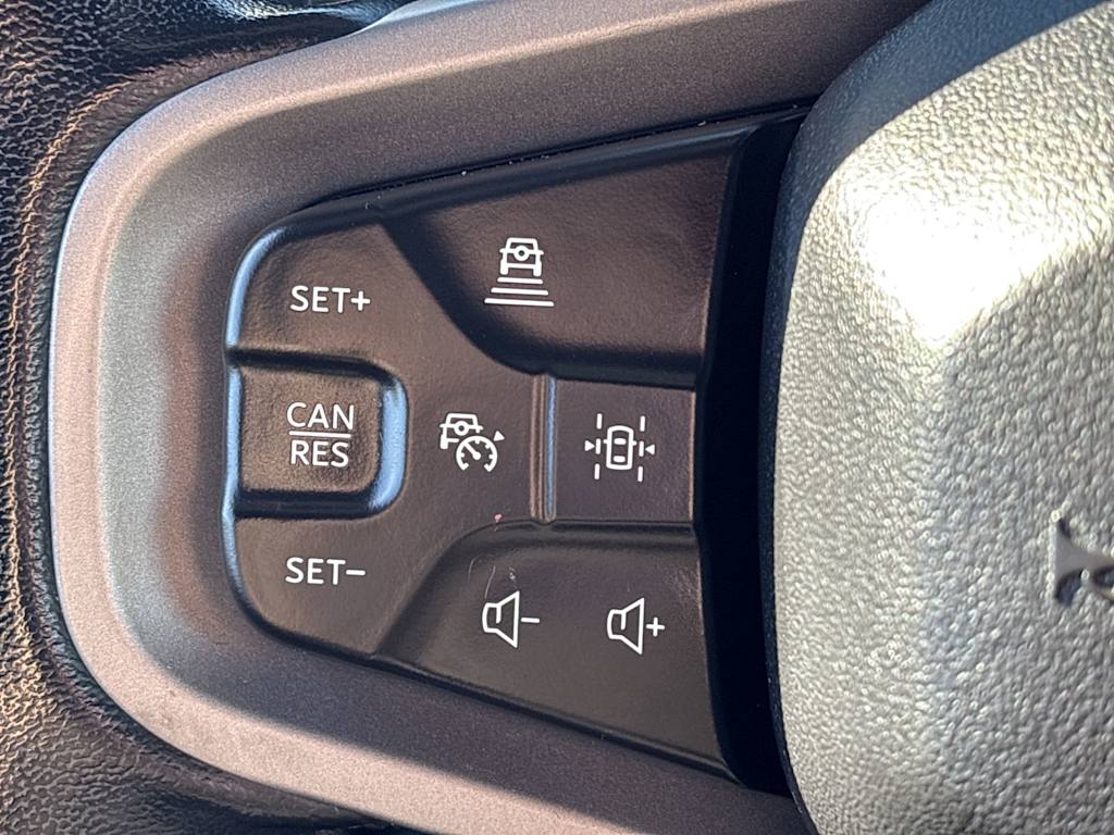 Thumbnail: 2023 Ford Bronco - 32