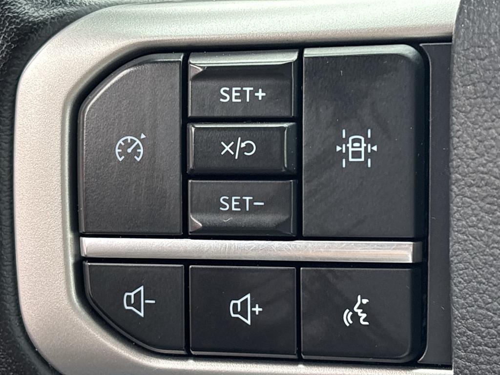 Thumbnail: 2024 Ford Expedition - 32