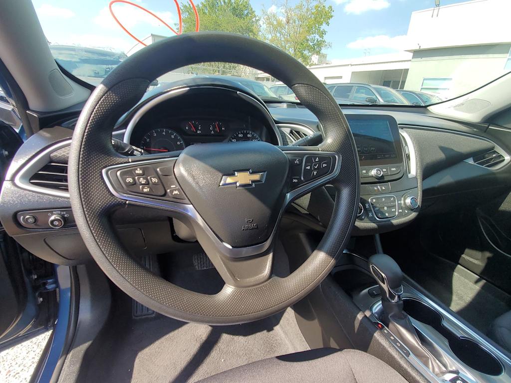Thumbnail: 2025 Chevrolet Malibu - 9