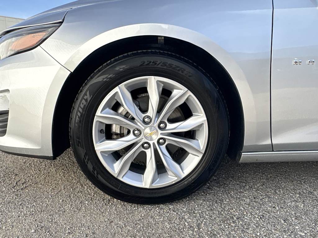 Thumbnail: 2022 Chevrolet Malibu - 8