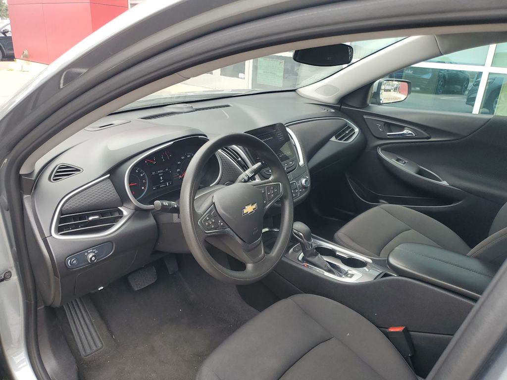 Thumbnail: 2024 Chevrolet Malibu - 2