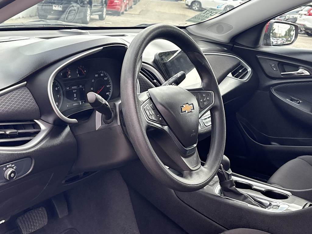 Thumbnail: 2025 Chevrolet Malibu - 2