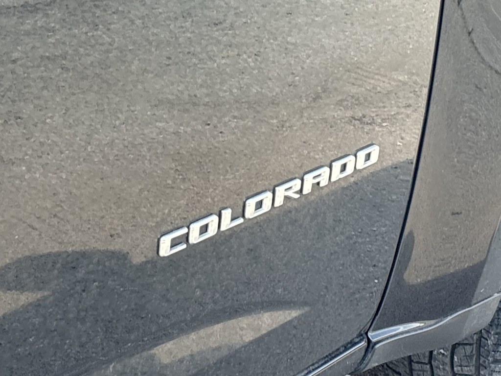 Thumbnail: 2021 Chevrolet Colorado - 18
