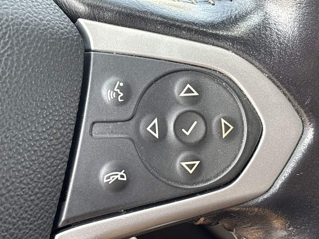 Thumbnail: 2021 Chevrolet Colorado - 21