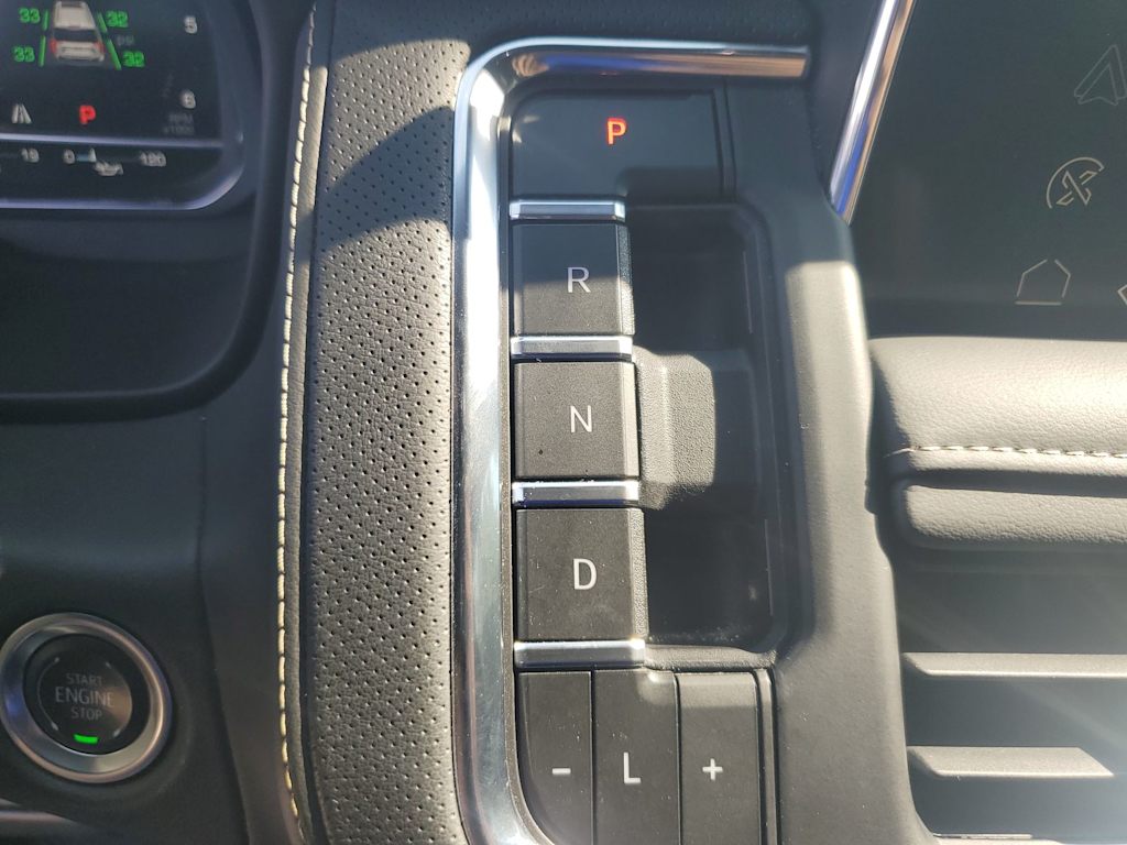 Thumbnail: 2024 GMC Yukon XL - 13