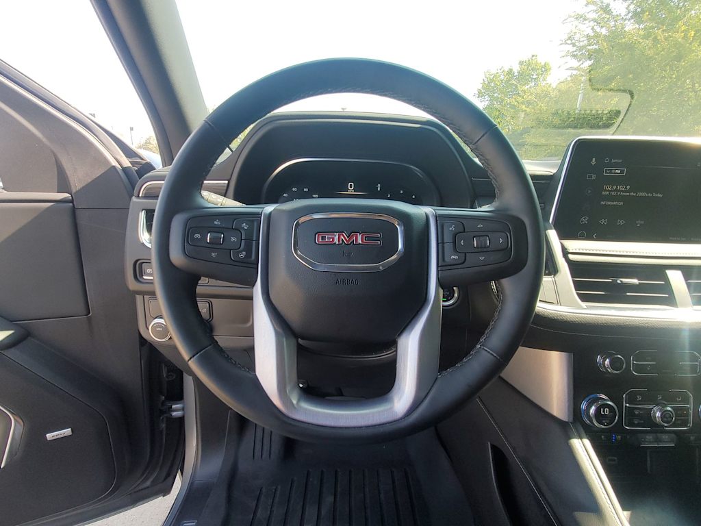 Thumbnail: 2024 GMC Yukon XL - 10