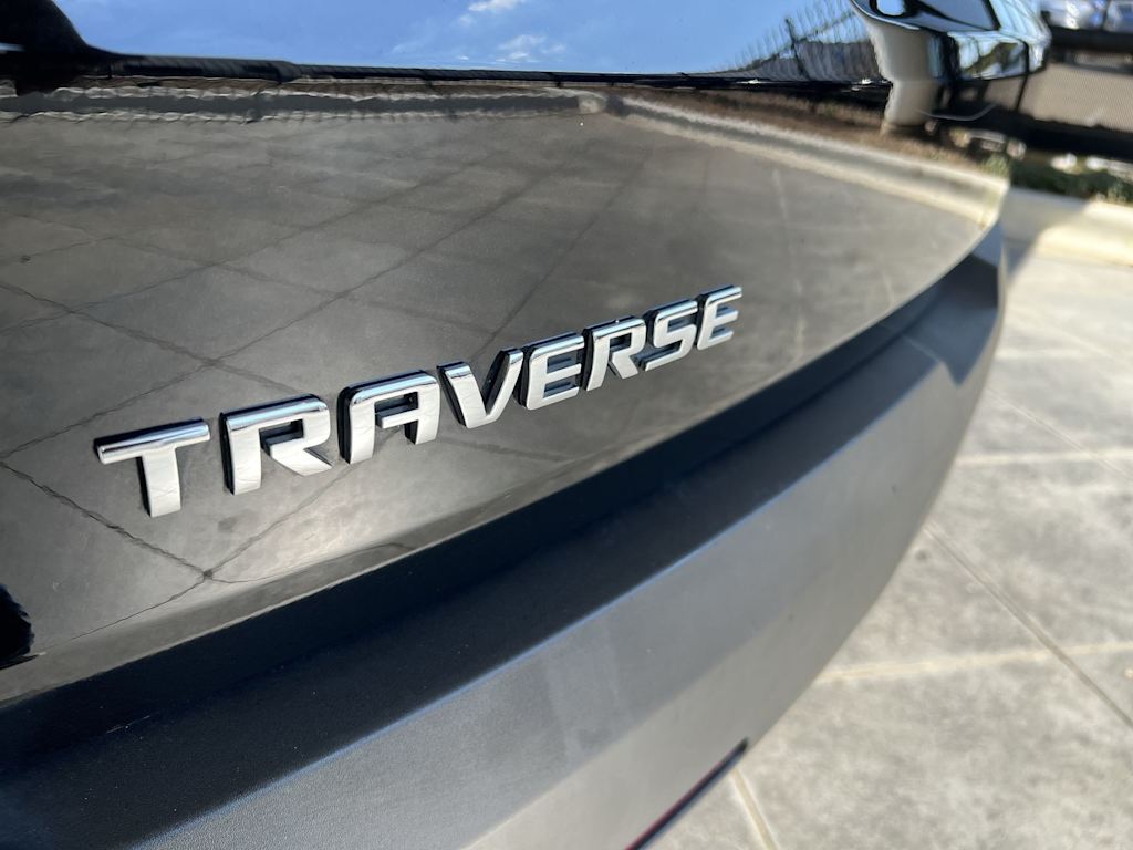 Thumbnail: 2023 Chevrolet Traverse - 7