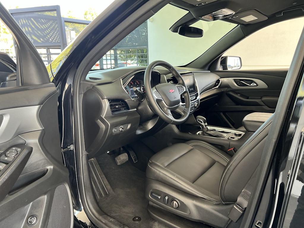 Thumbnail: 2023 Chevrolet Traverse - 10