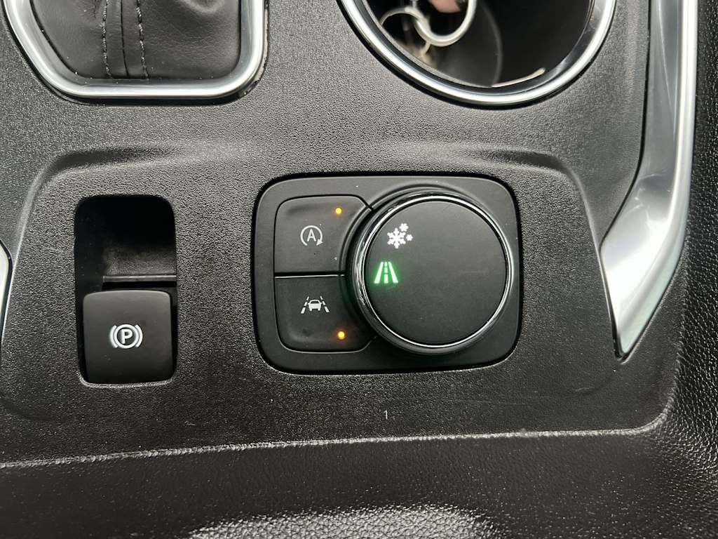 Thumbnail: 2023 Chevrolet Traverse - 23