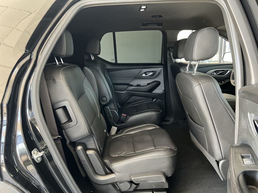 Thumbnail: 2023 Chevrolet Traverse - 19