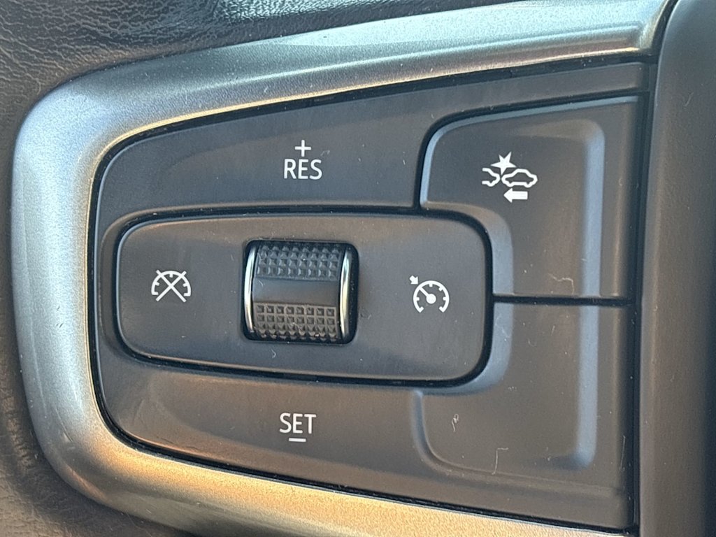 Thumbnail: 2021 Chevrolet Tahoe - 33